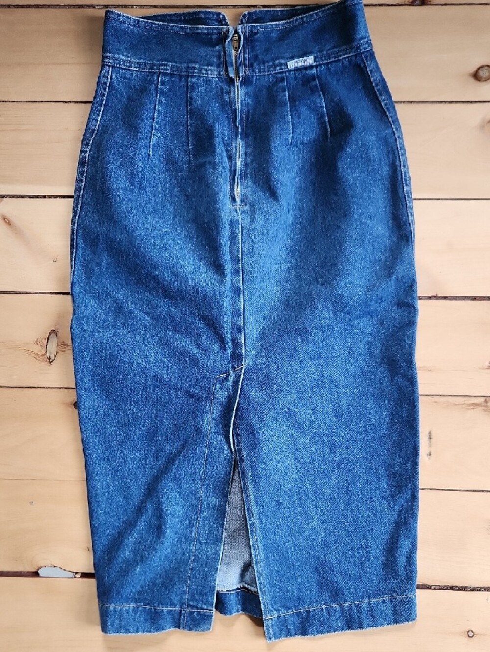 Vintage Zena Denim Midi Skirt in Dark Blue